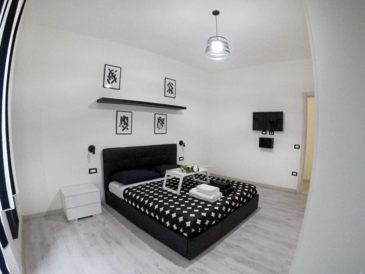 Black&White Guest House 이글레시아스 외부 사진